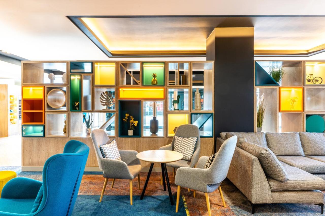 Holiday Inn Stevenage By Ihg Exteriör bild
