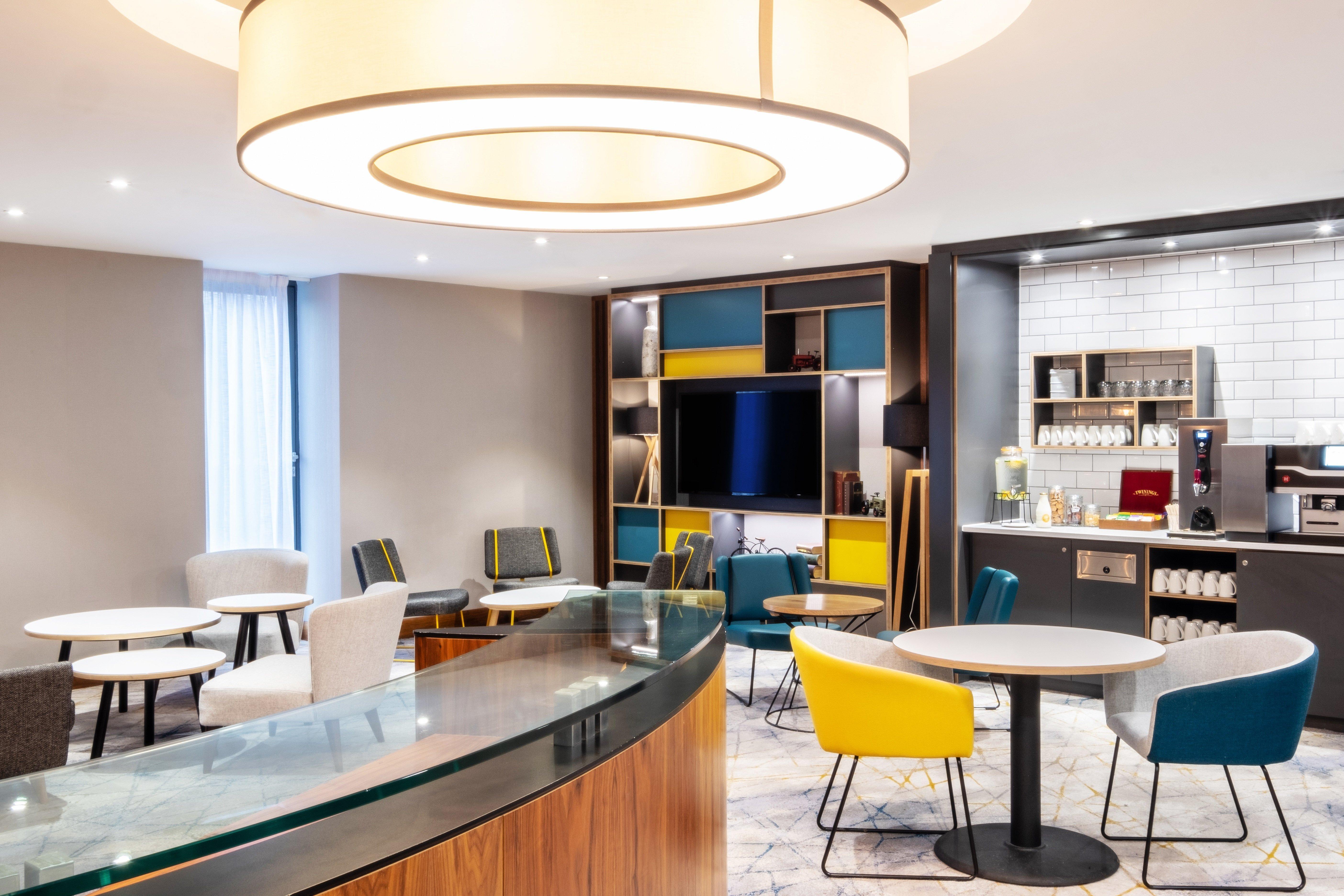 Holiday Inn Stevenage By Ihg Exteriör bild