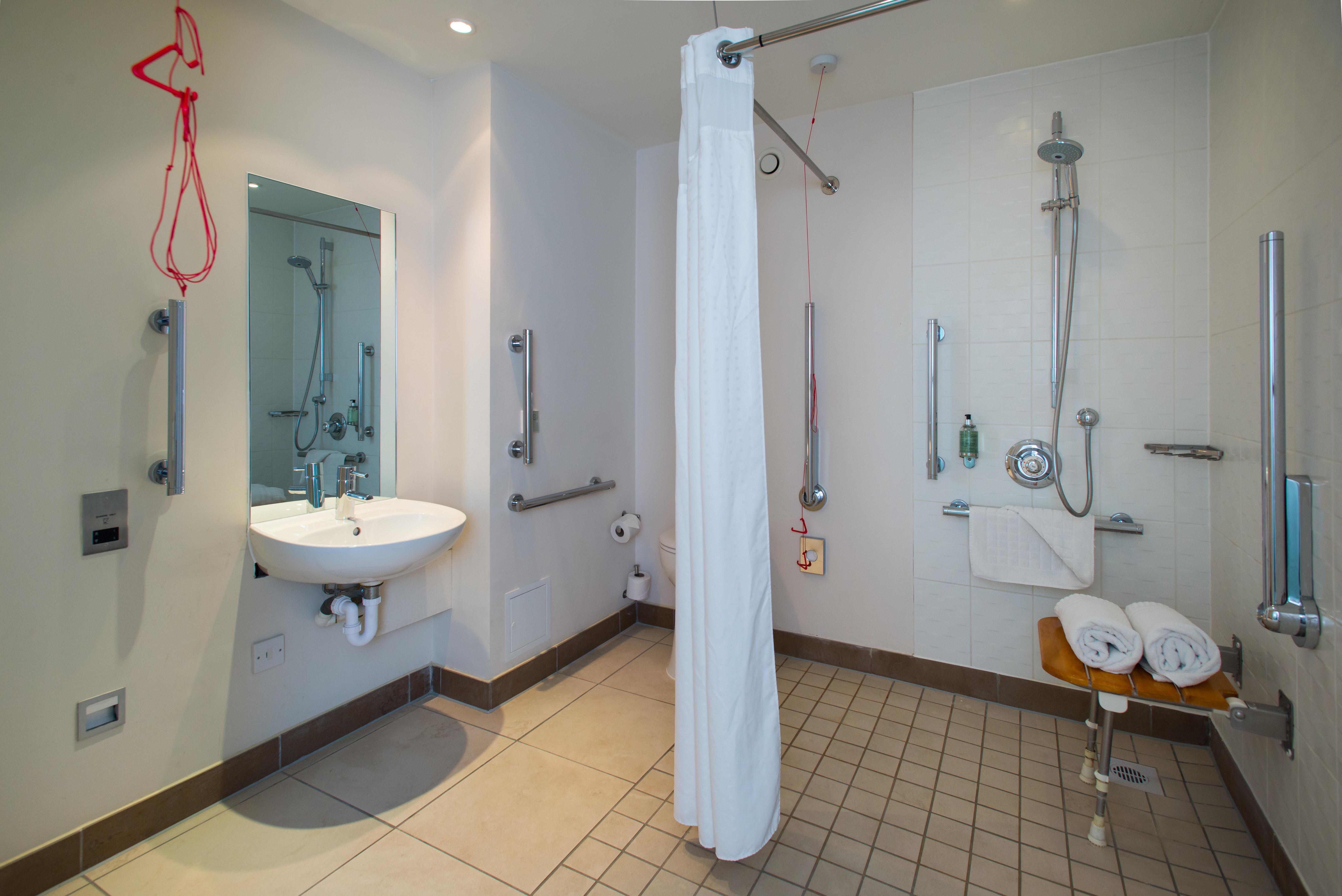 Holiday Inn Stevenage By Ihg Exteriör bild