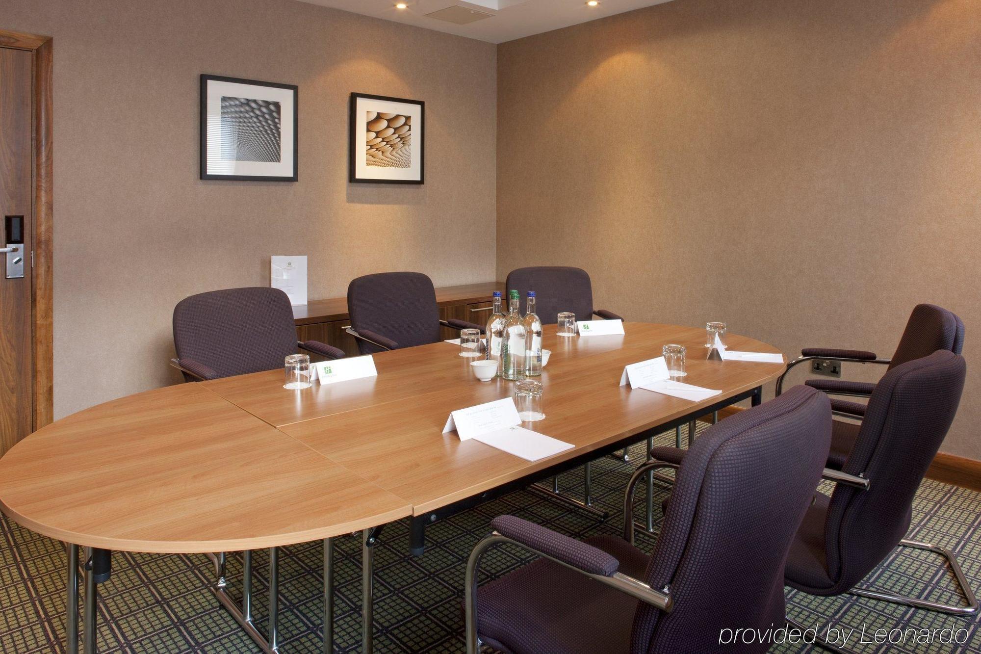 Holiday Inn Stevenage By Ihg Bekvämligheter bild